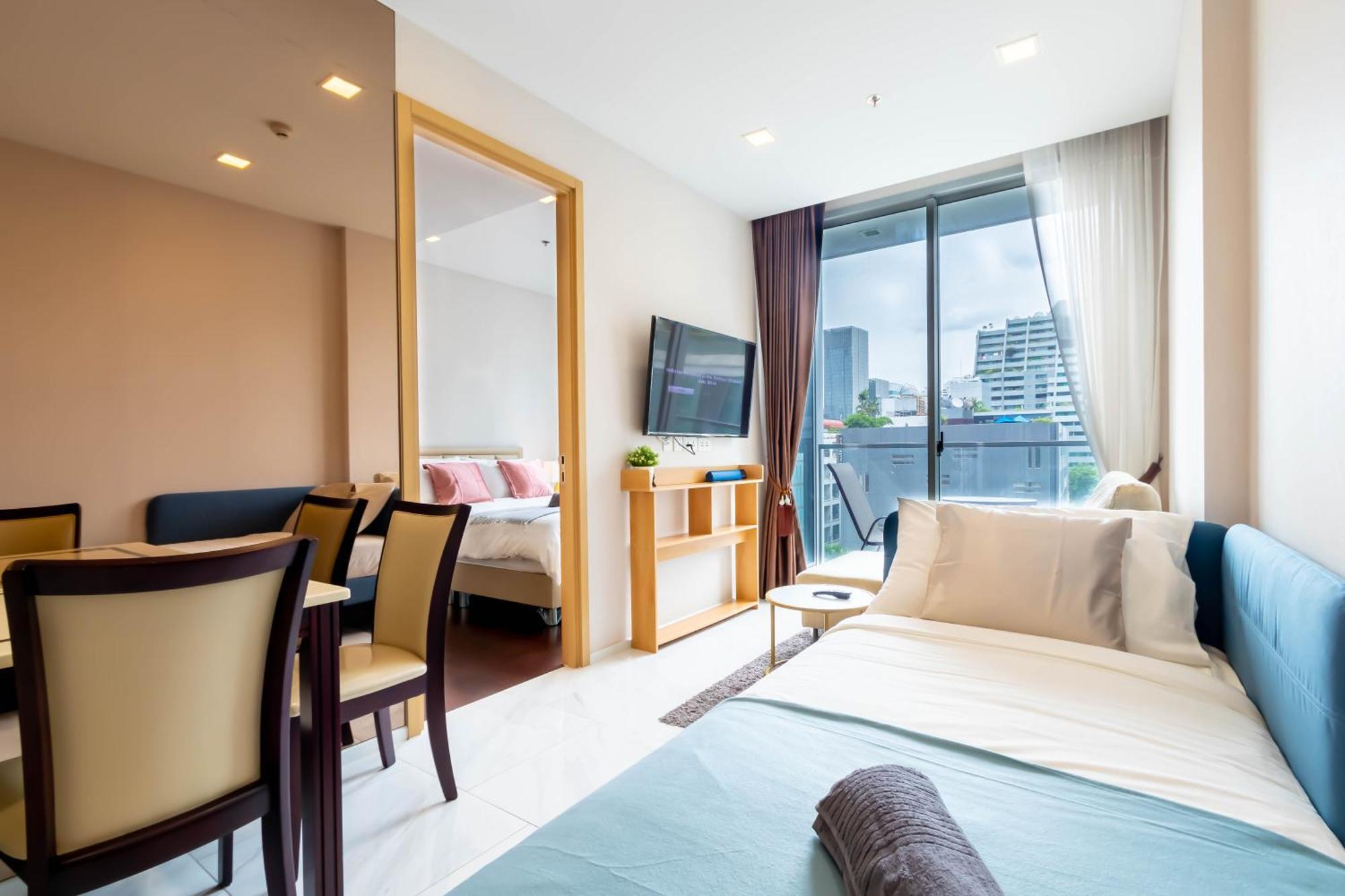 Hyde Sukhumvit 11 Branded Suites Bangkok Exterior photo